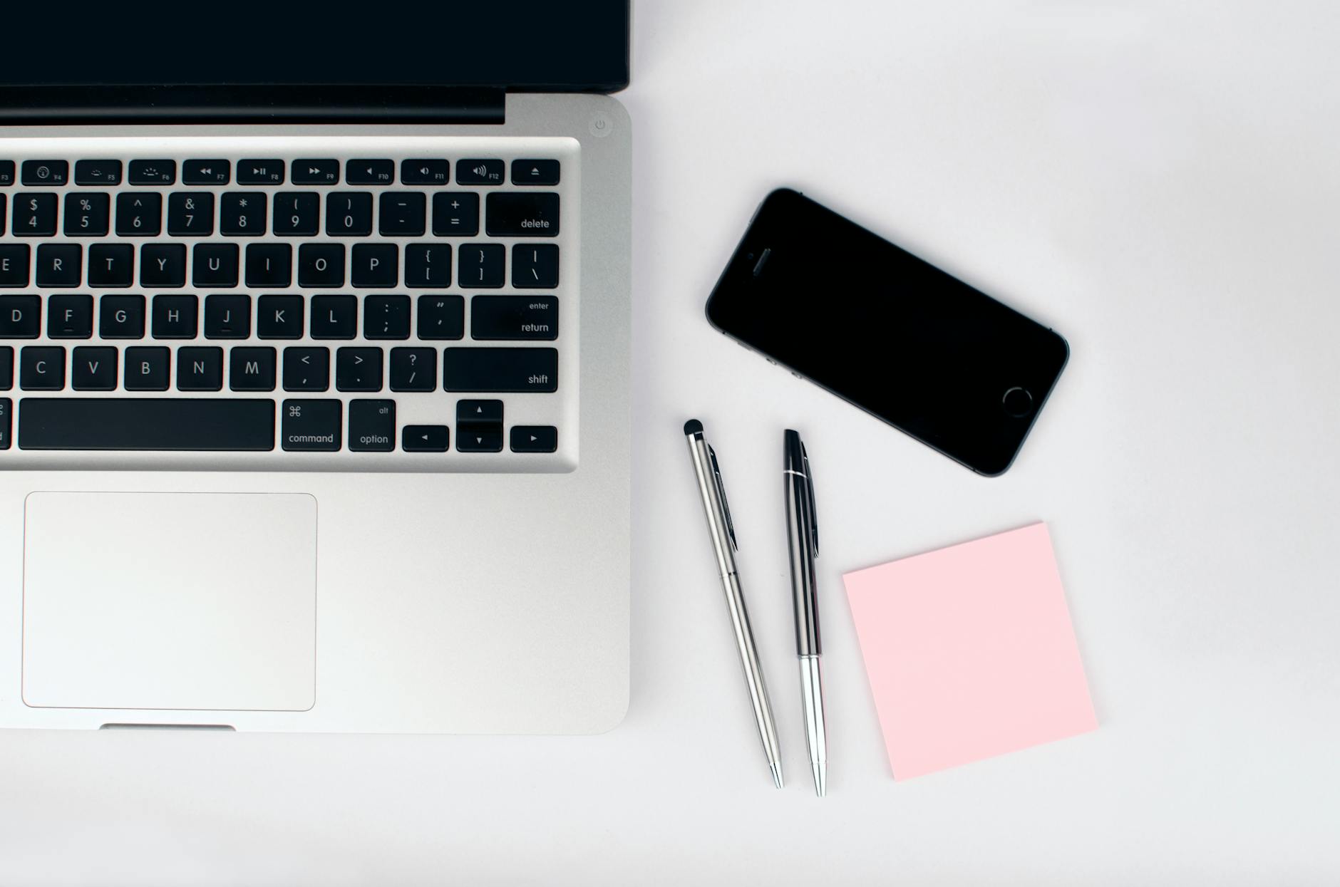 Comment les géants tech optimisent la productivité avec l&rsquo;énergie